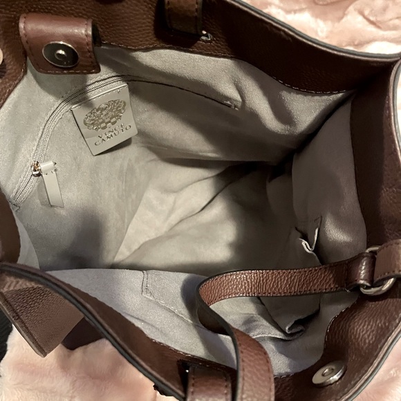 NWT large w/dust bag.   NEVER WORN RETAIL $198….temp.price cut for  auction - Picture 7 of 16